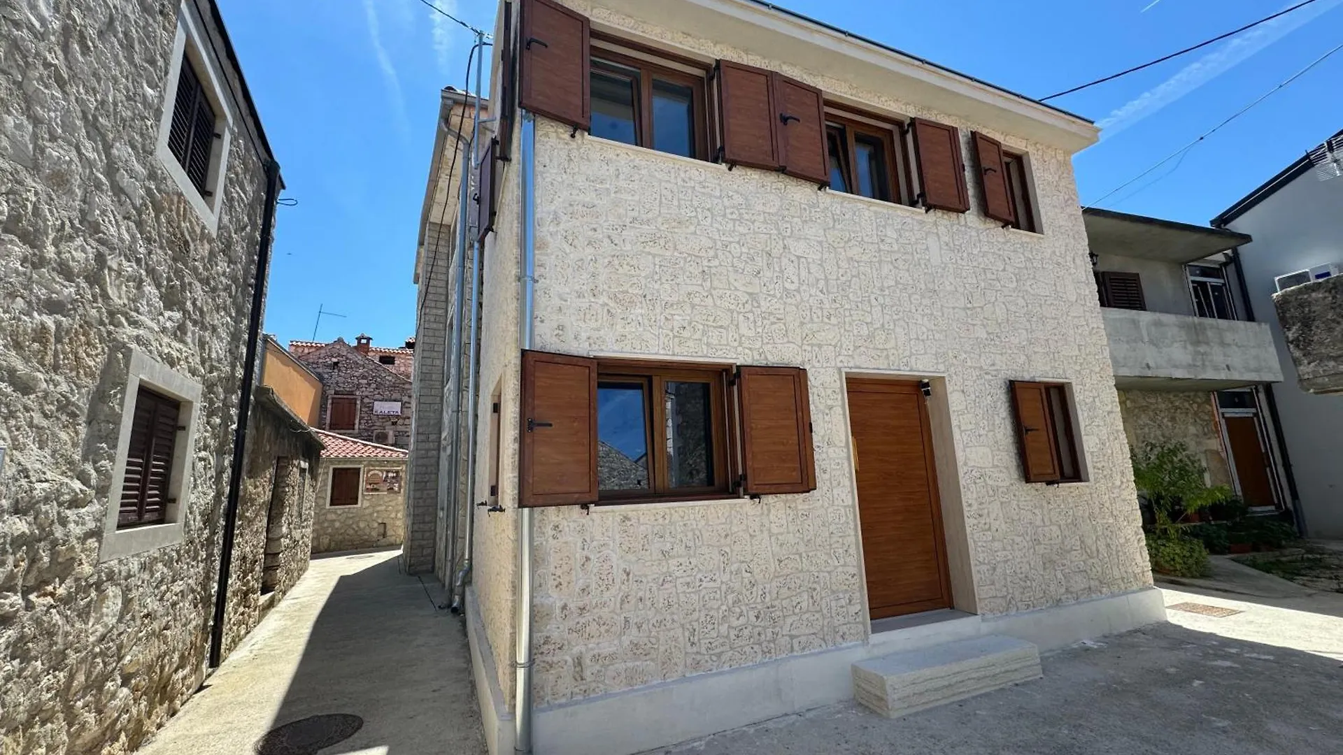 Villa Stone House 