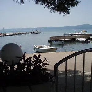 Seagull By The Sea Apartman